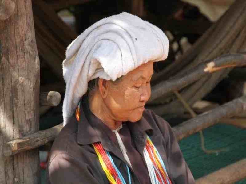 Einwohnerin Doi Inthanon Nationalpark 