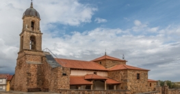 Alijo - ein kleines Städtchen mitten in den Bergen Alijo