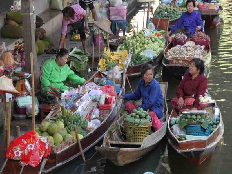 Schwimmende Märkte in Thailand